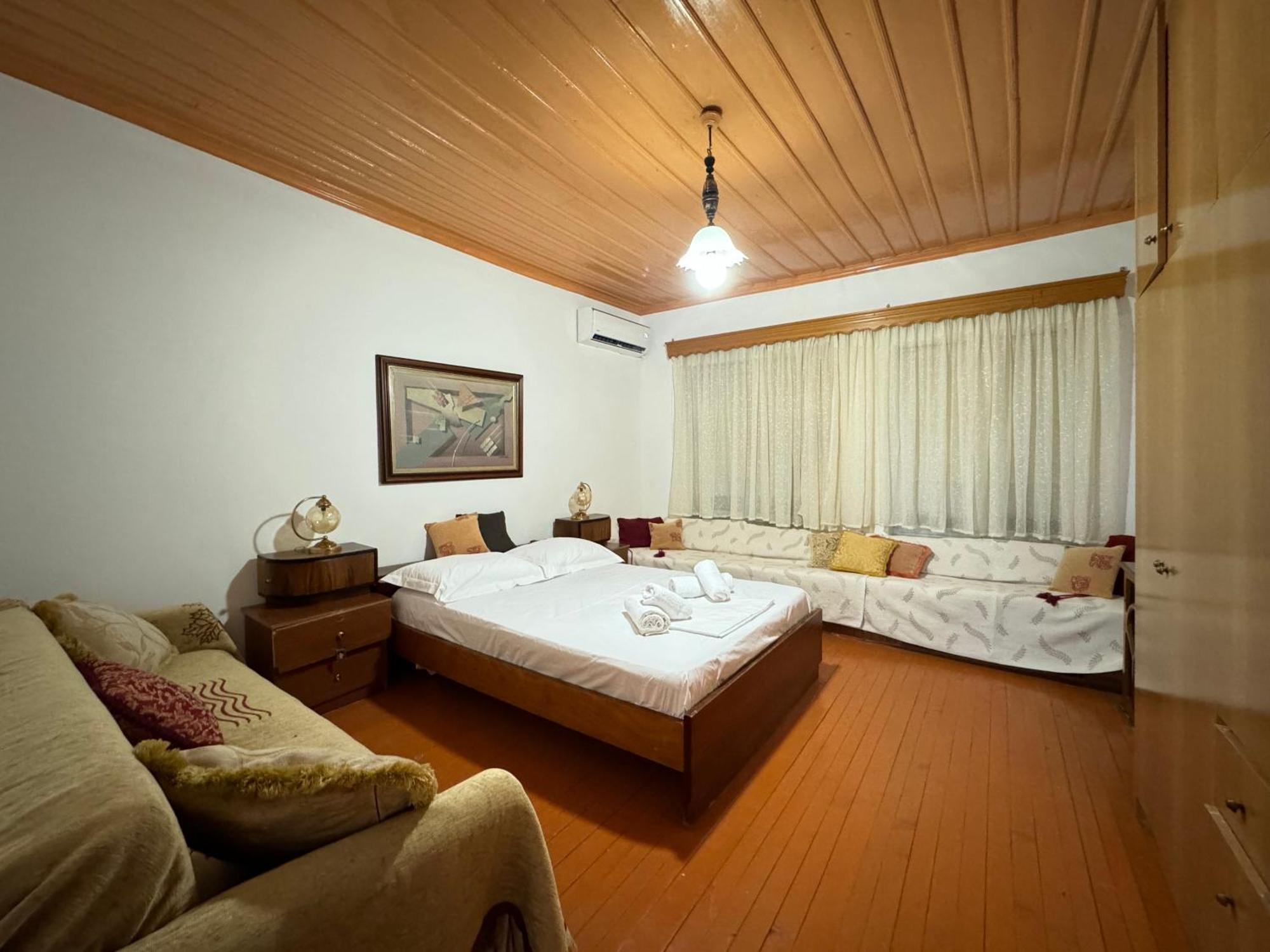 Grandpas House Hotell Gjirokastër Exteriör bild